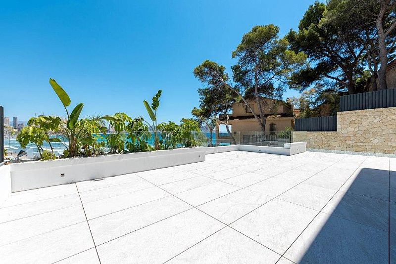 DERNIER Chalet de luxe à vendre à Benidorm avec 4 chambres et piscine privée — photo 22