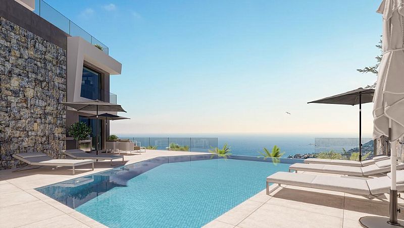 Luxury Chalet for Sale in Calpe, Cucarres: 4 Bedrooms, 3 Terraces, Private Pool and Much More