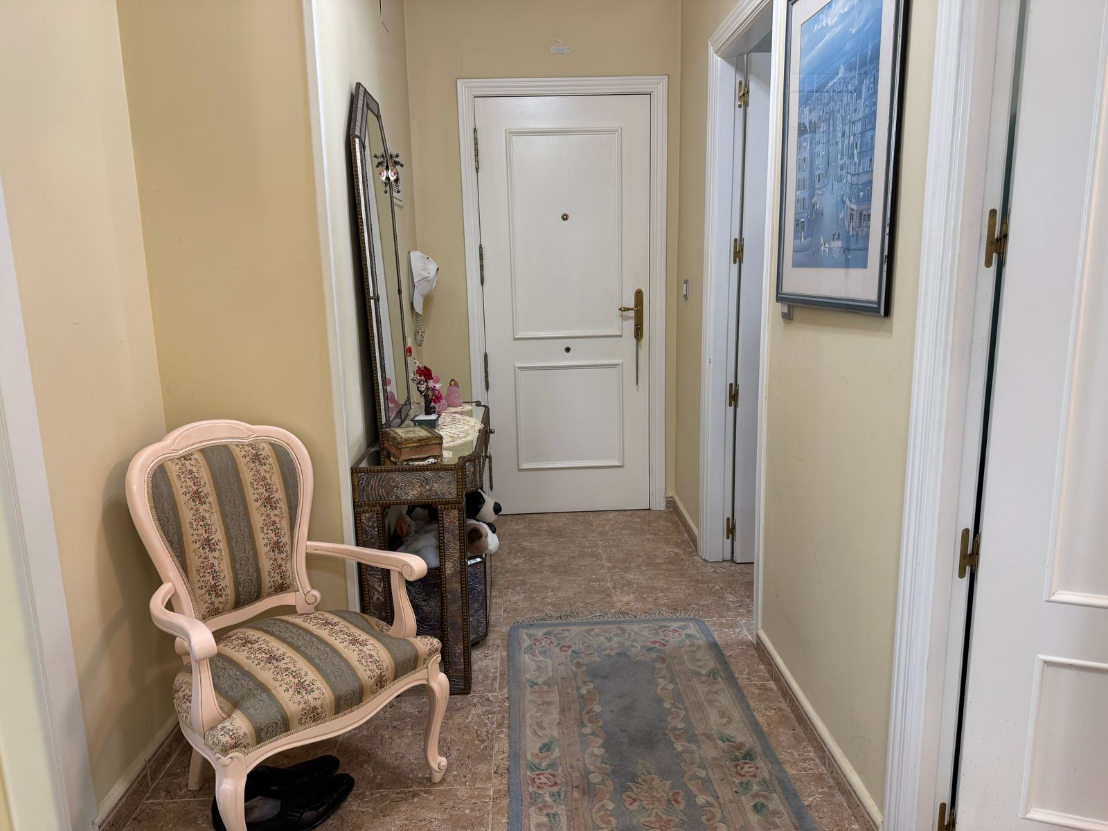 Wohnung zum Verkauf mit 3 Schlafzimmern und 2 Bädern, mit Gemeinschaftspool. — Foto 14