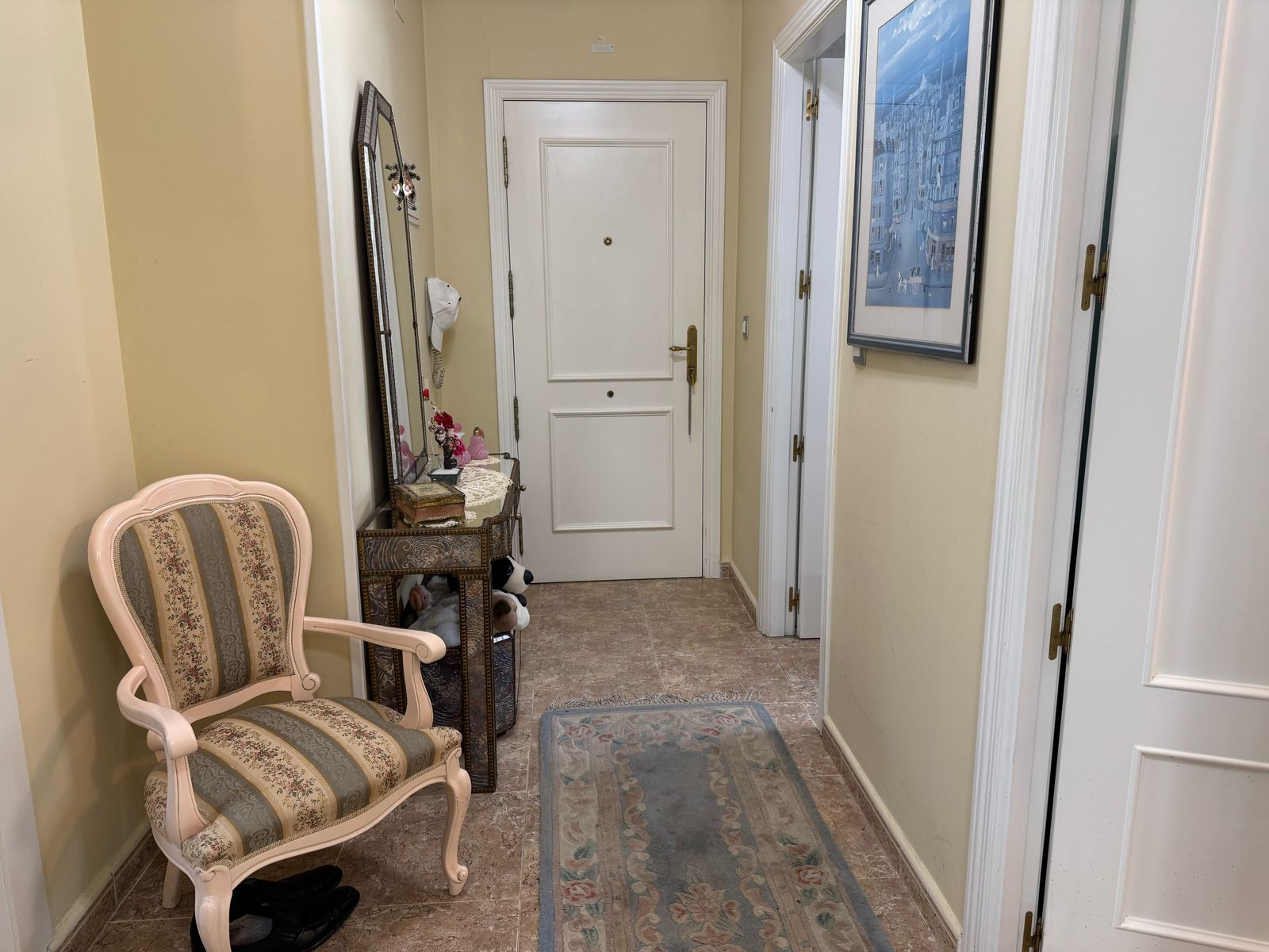 Wohnung zum Verkauf mit 3 Schlafzimmern und 2 Bädern, mit Gemeinschaftspool. — Foto 16