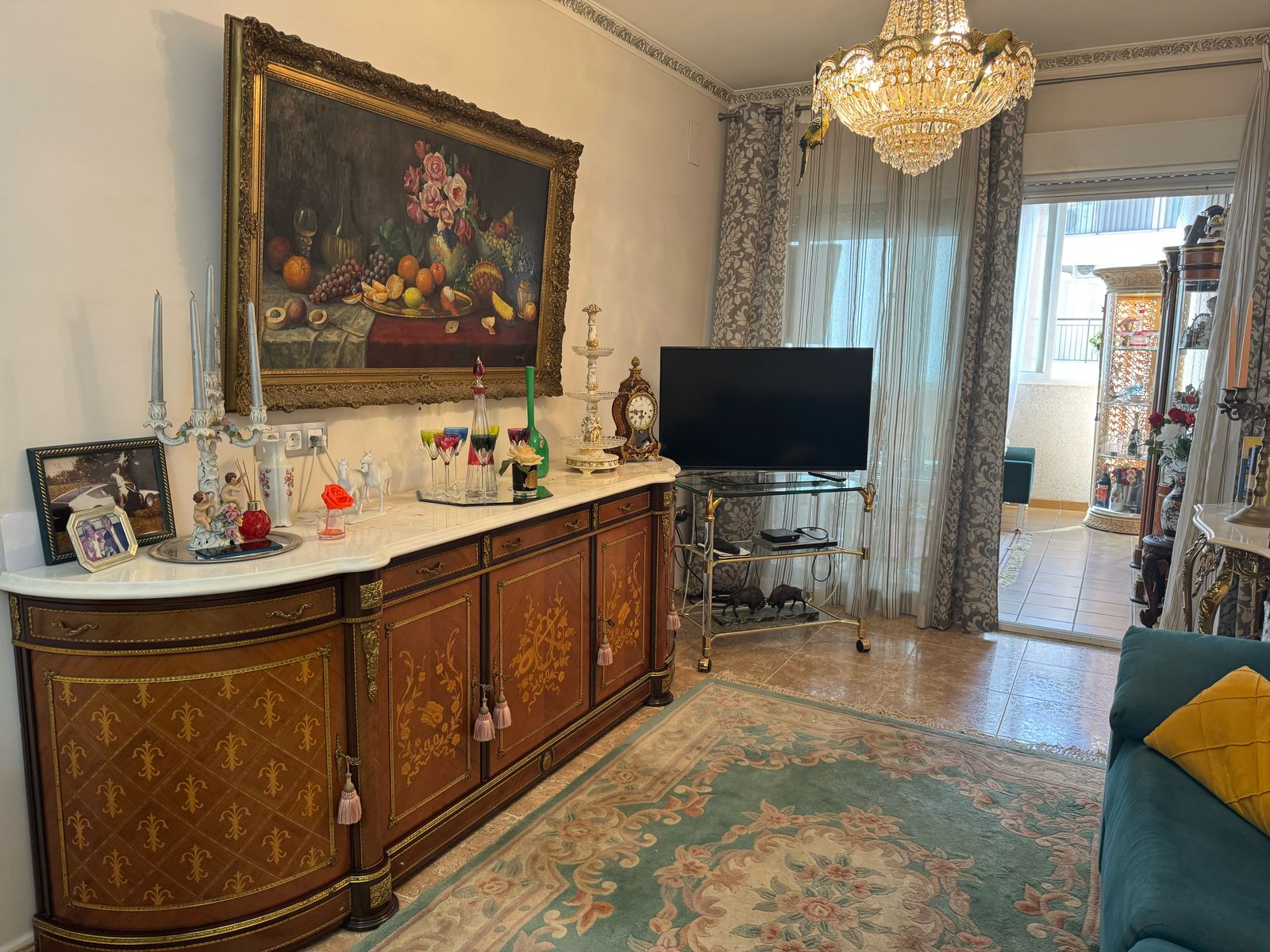 Wohnung zum Verkauf mit 3 Schlafzimmern und 2 Bädern, mit Gemeinschaftspool. — Foto 33
