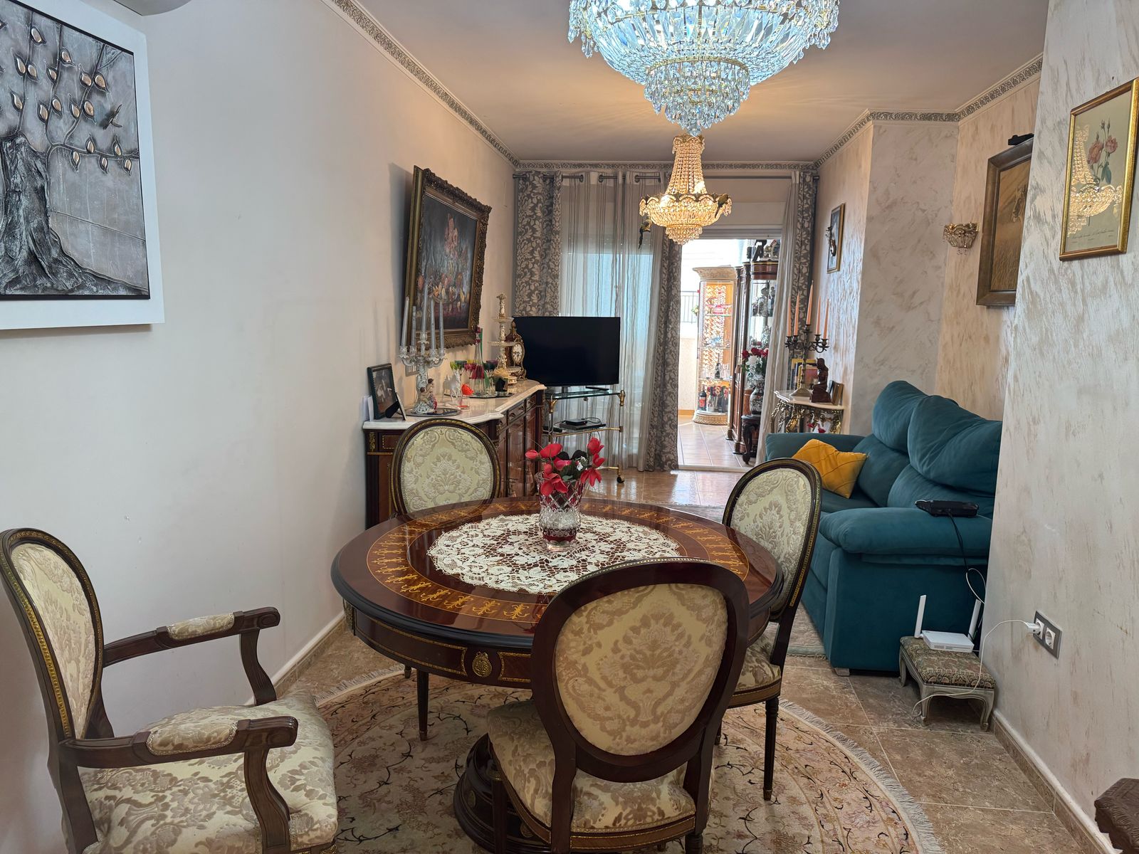 Wohnung zum Verkauf mit 3 Schlafzimmern und 2 Bädern, mit Gemeinschaftspool. — Foto 38