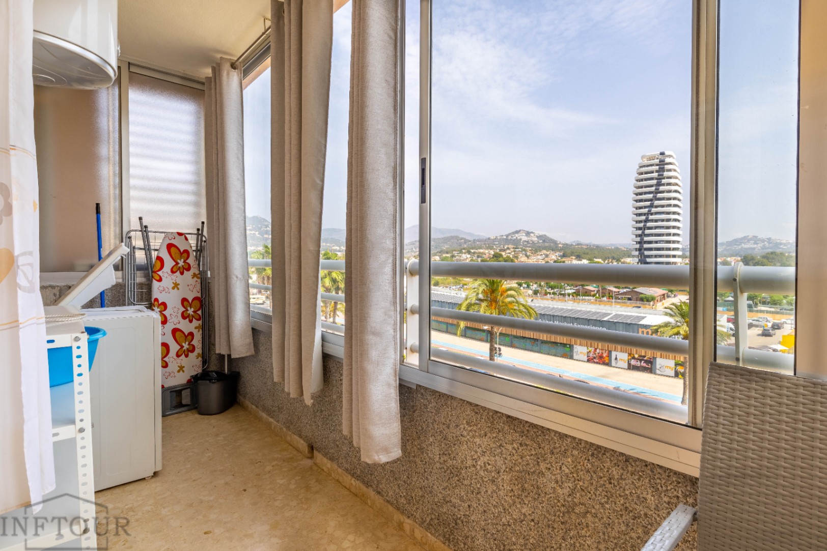 Apartment with sea and mountain views in central and quiet area of Calpe, with 2 bedrooms and swimming pool — photo 17