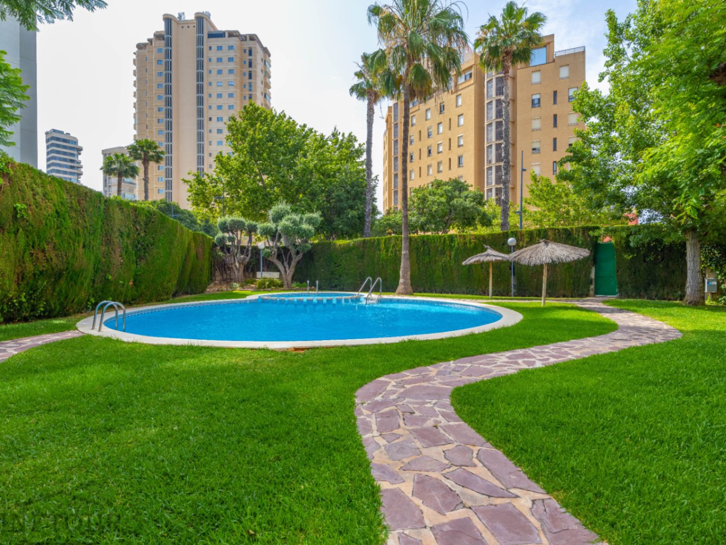 Apartment with sea and mountain views in central and quiet area of Calpe, with 2 bedrooms and swimming pool — photo 20