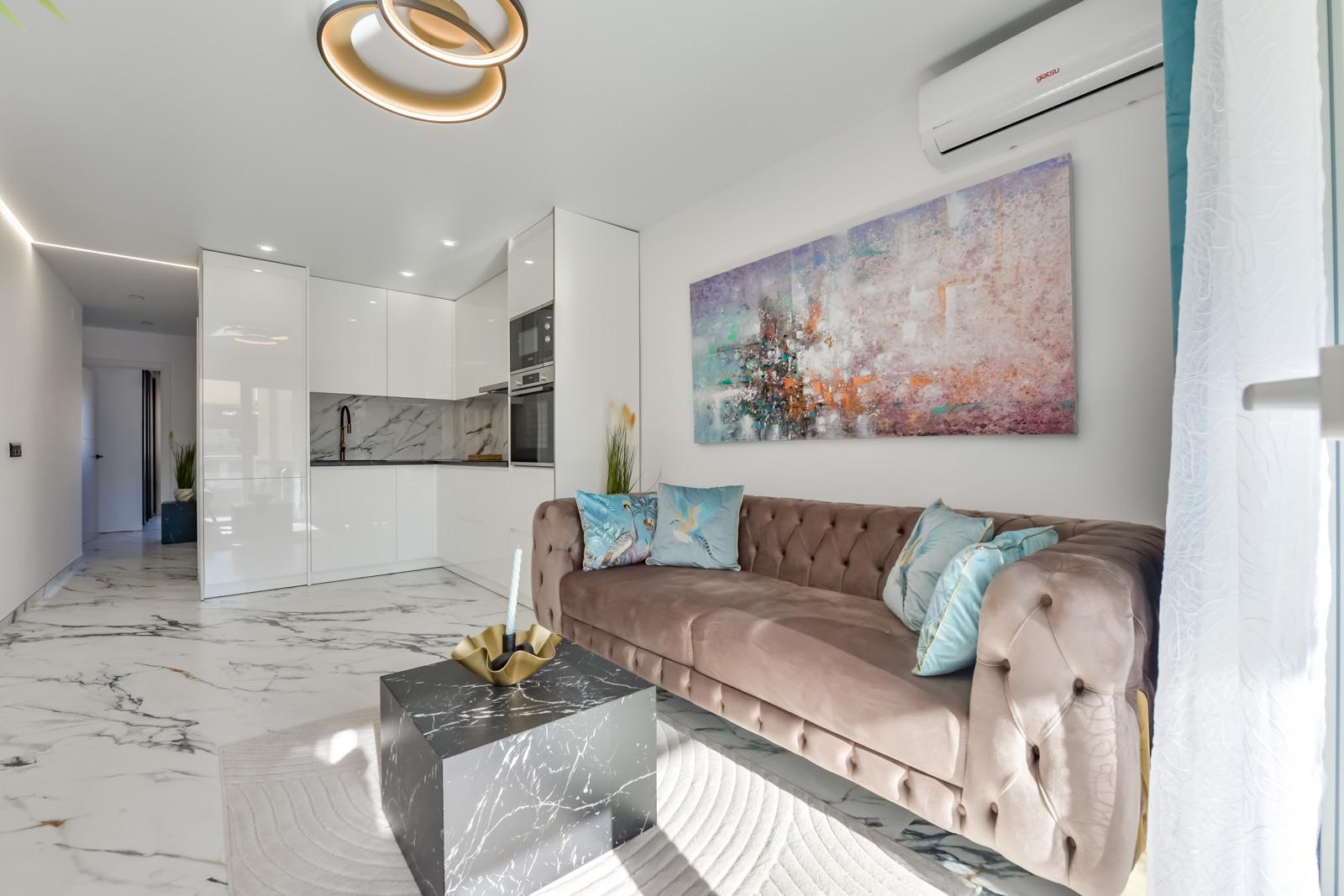 3-Bedroom Penthouse in the Heart of Calpe with Pool — photo 3