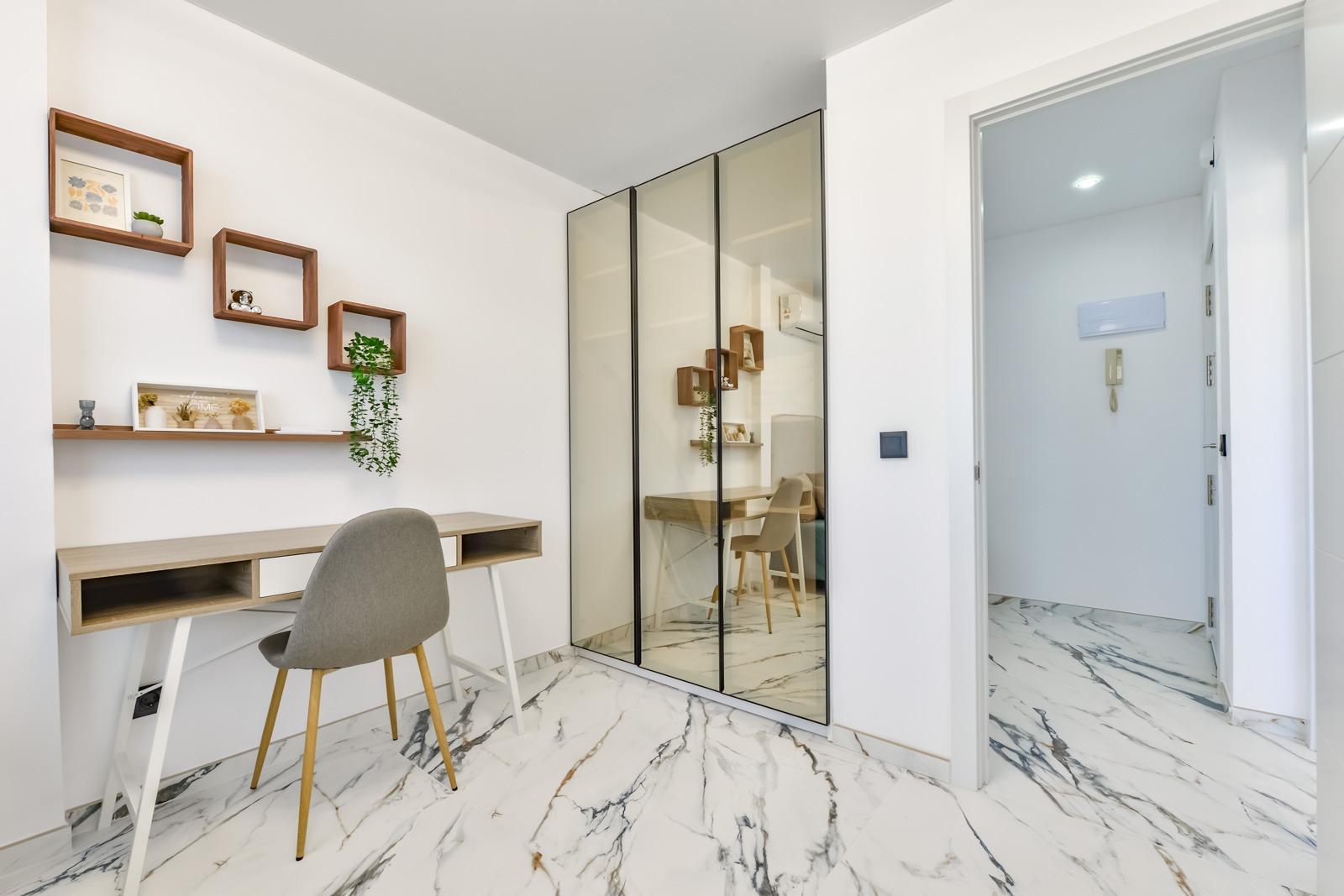 3-Bedroom Penthouse in the Heart of Calpe with Pool — photo 11