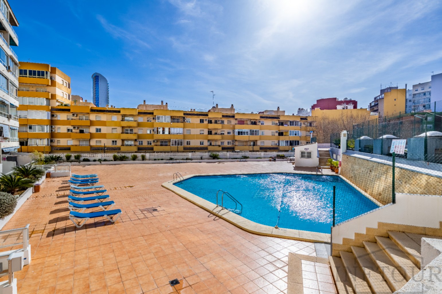 3-Bedroom Penthouse in the Heart of Calpe with Pool — photo 29