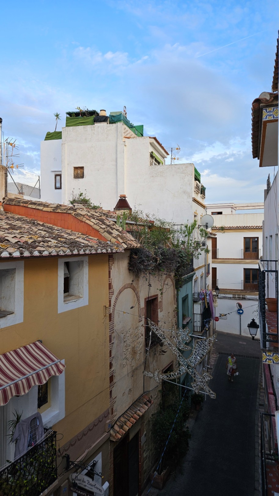 Budynek na sprzedaż w Calpe, 3 pokoje i 2 łazienki. — zdjęcie 31