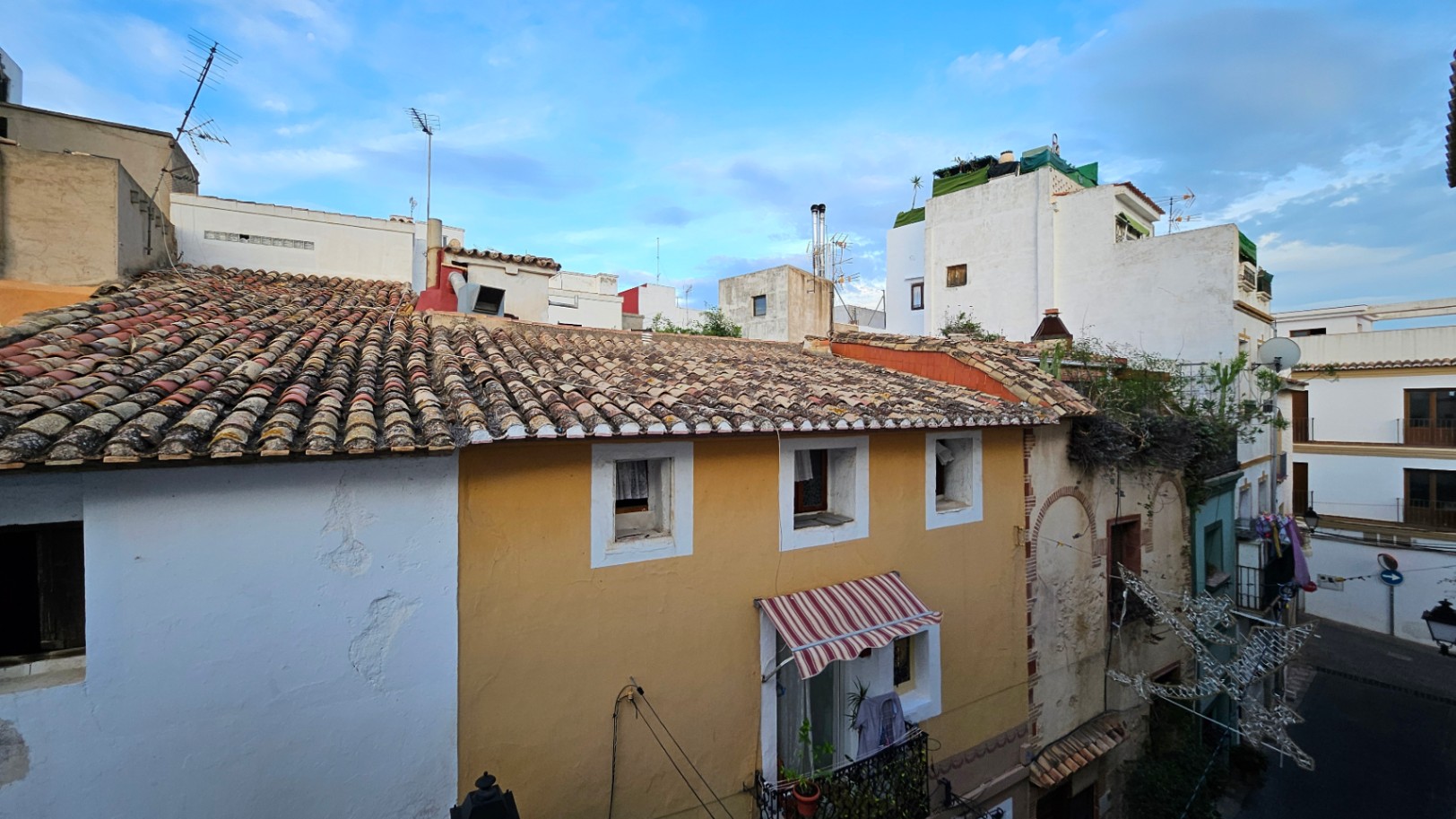 Budynek na sprzedaż w Calpe, 3 pokoje i 2 łazienki. — zdjęcie 33