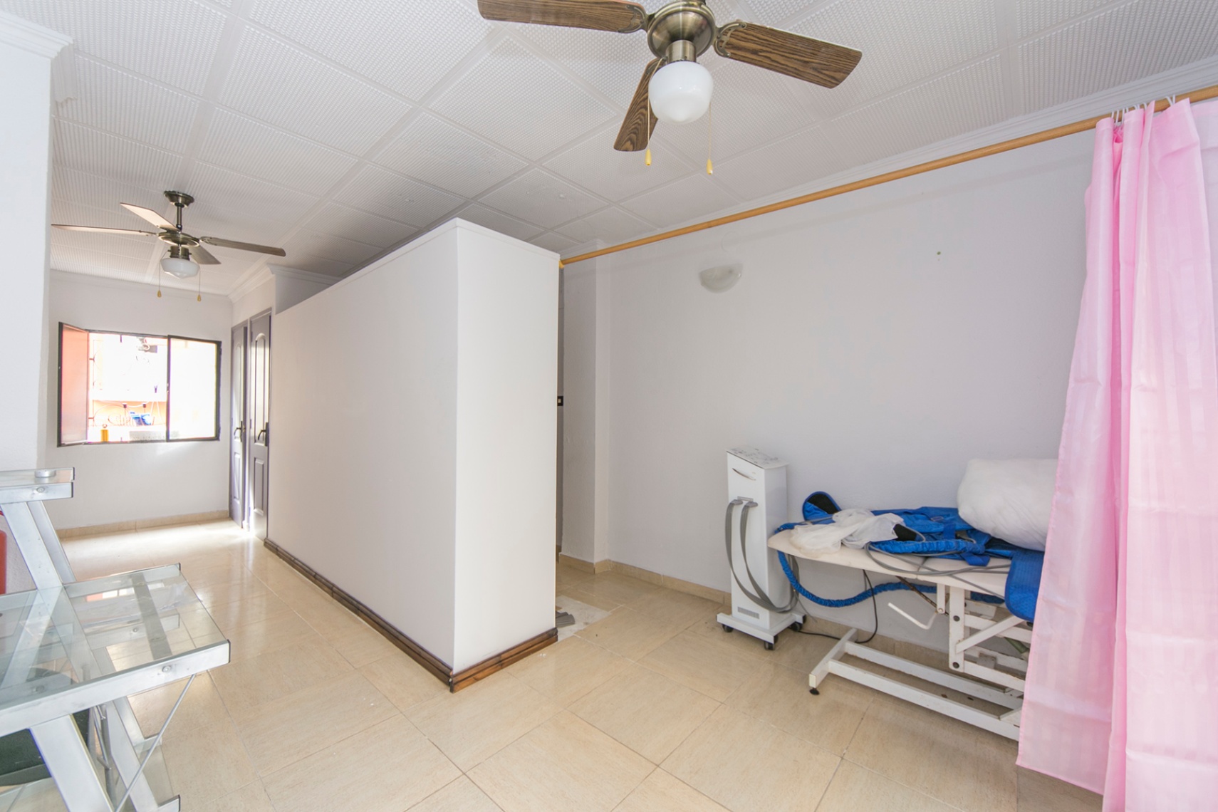 Budynek na sprzedaż w Calpe, 3 pokoje i 2 łazienki. — zdjęcie 15