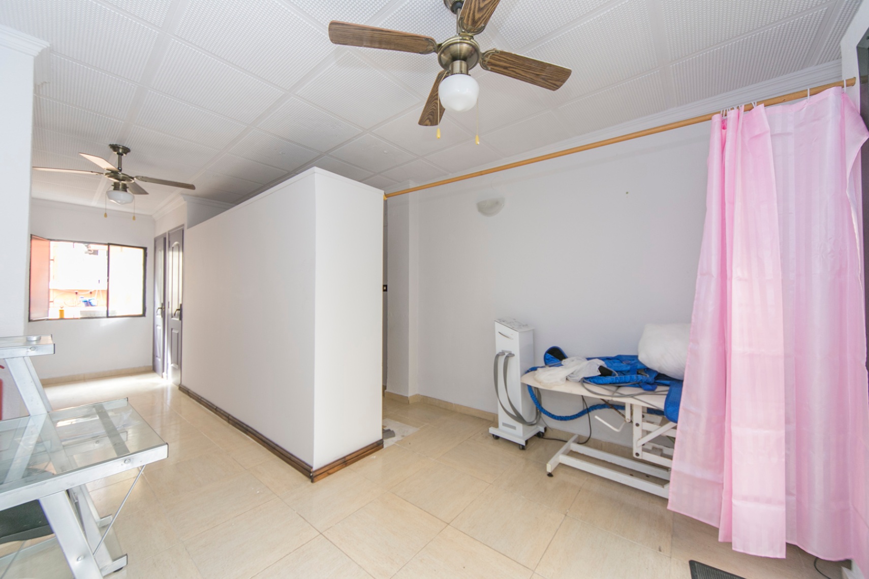 Budynek na sprzedaż w Calpe, 3 pokoje i 2 łazienki. — zdjęcie 16