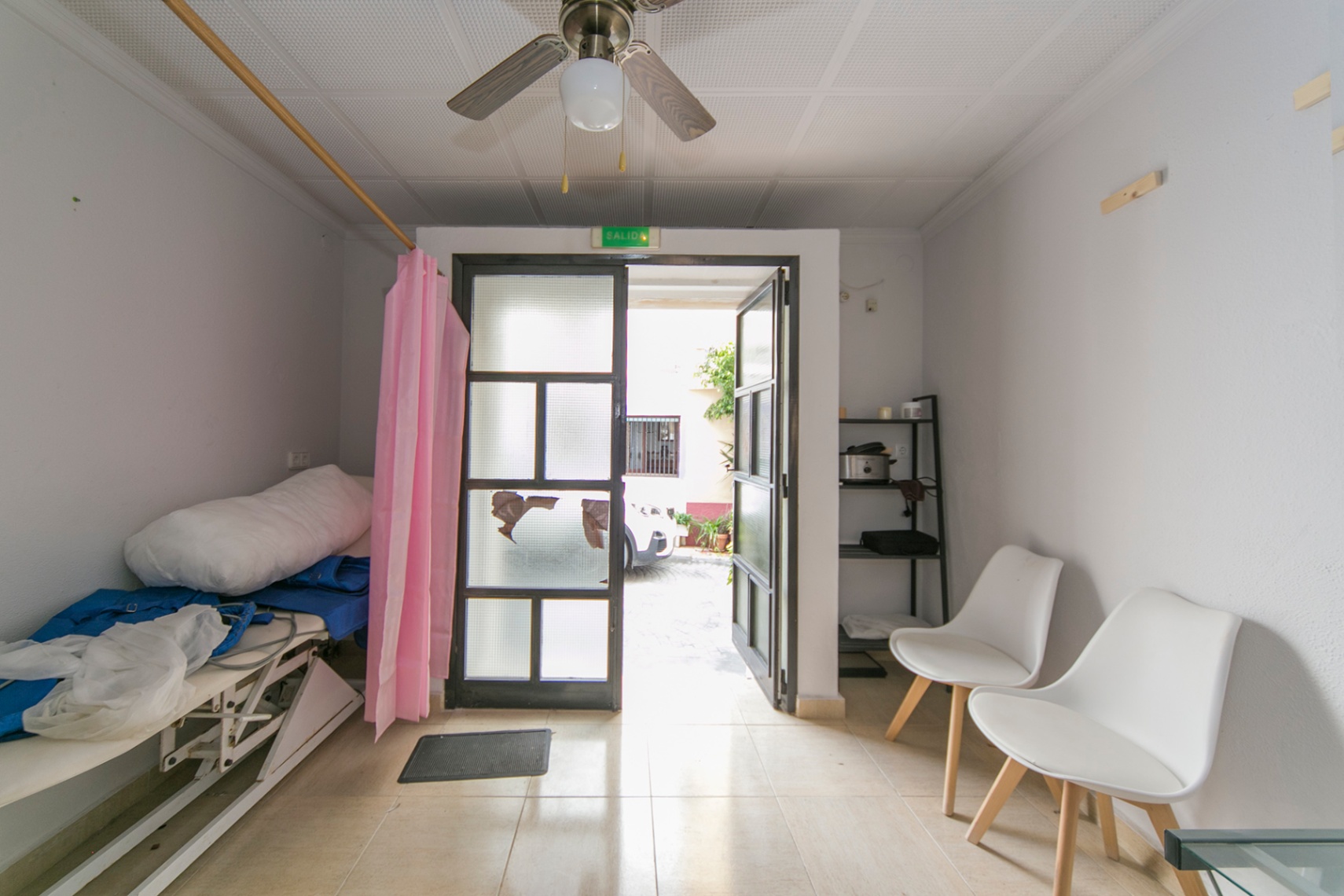 Budynek na sprzedaż w Calpe, 3 pokoje i 2 łazienki. — zdjęcie 22