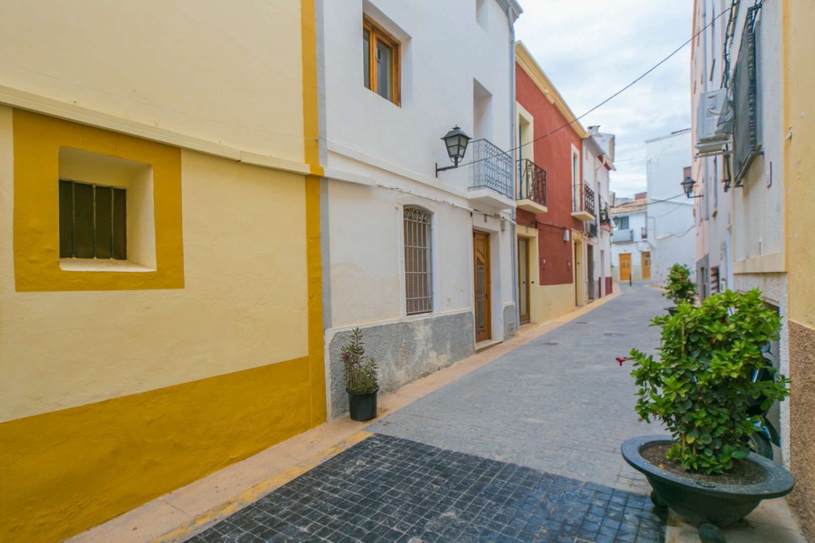 Budynek na sprzedaż w Calpe, 3 pokoje i 2 łazienki. — zdjęcie 6