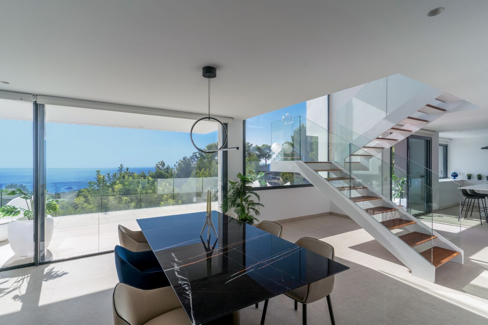 Villa til salg i Altea: luksus og komfort ved havet. — foto 12
