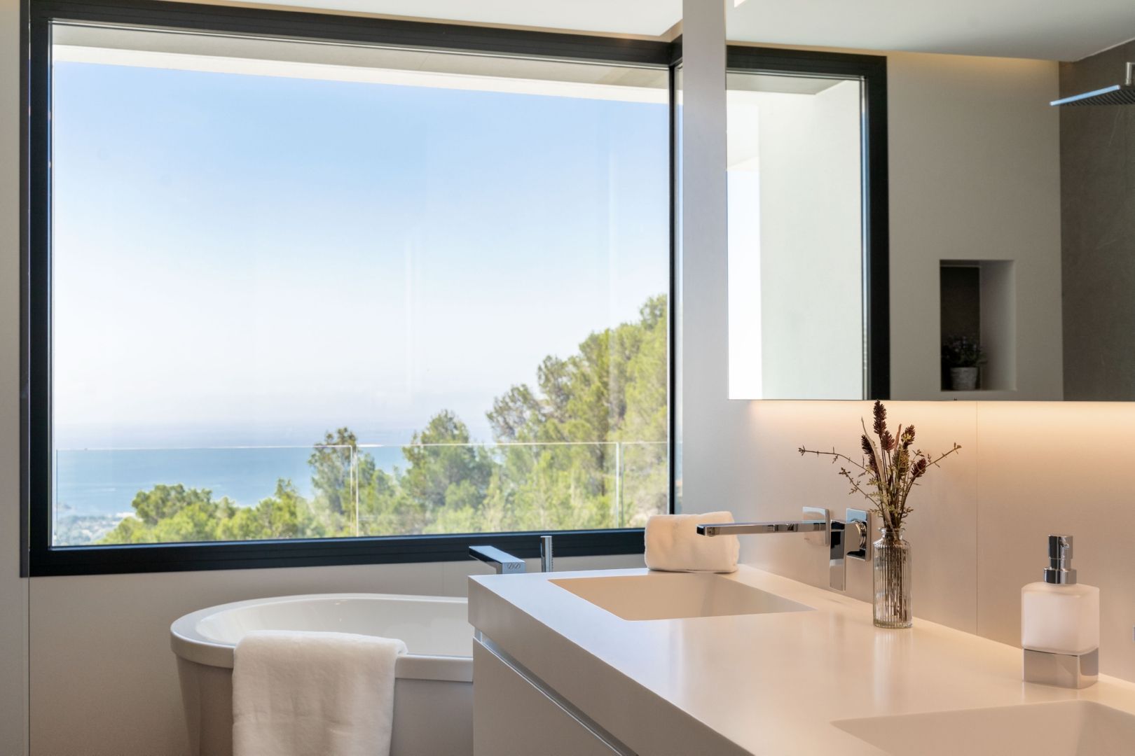 Villa til salg i Altea: luksus og komfort ved havet. — foto 5